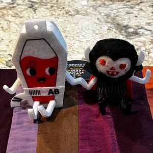 NEW Dracula and Blood Duo Halloween Decorative Figurine - Hyde & EEK! Boutique™